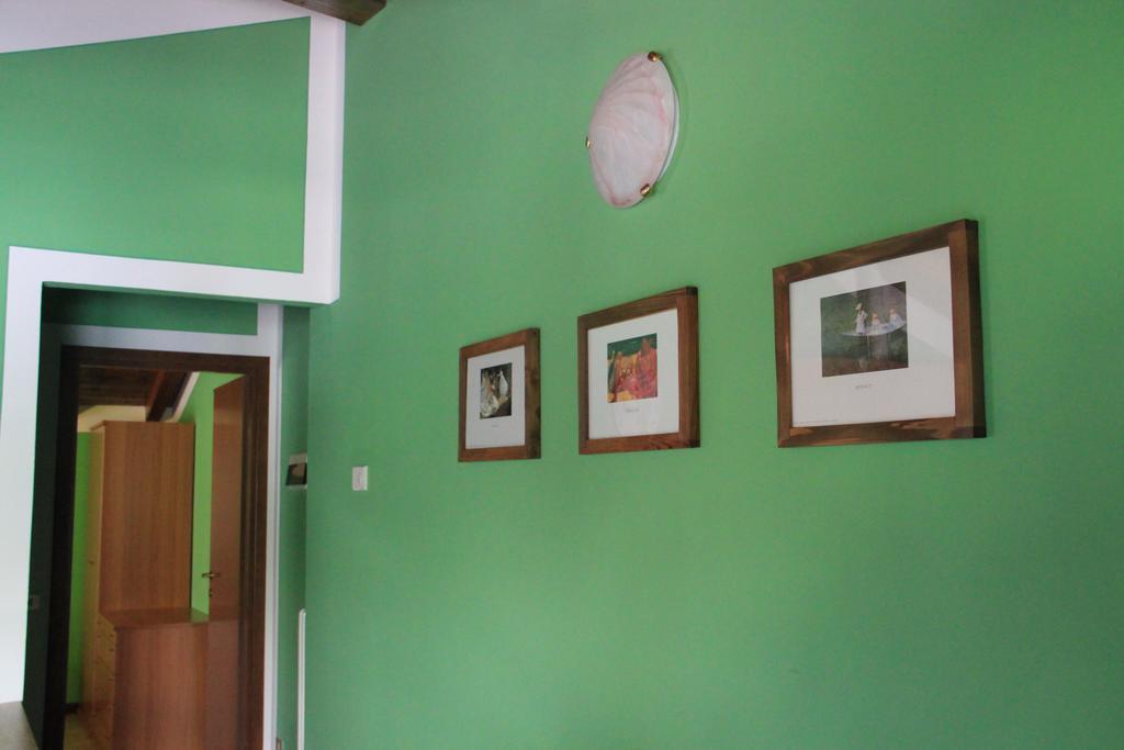 Veranda Beach Apartment Pianello Del Lario Habitación foto