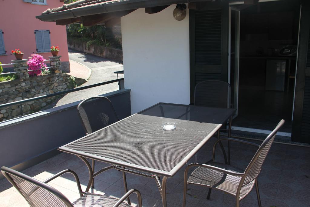 Veranda Beach Apartment Pianello Del Lario Habitación foto
