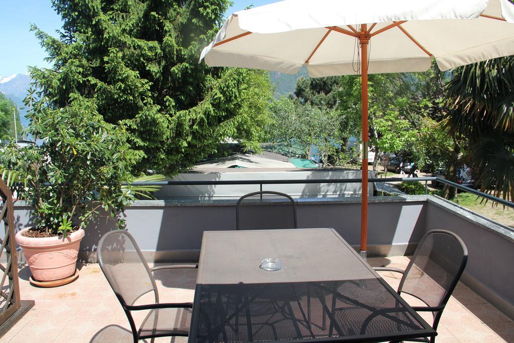 Veranda Beach Apartment Pianello Del Lario Habitación foto