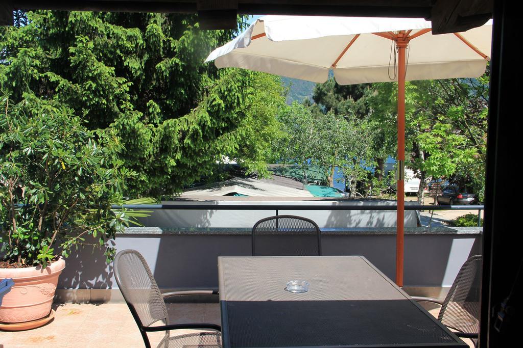 Veranda Beach Apartment Pianello Del Lario Habitación foto