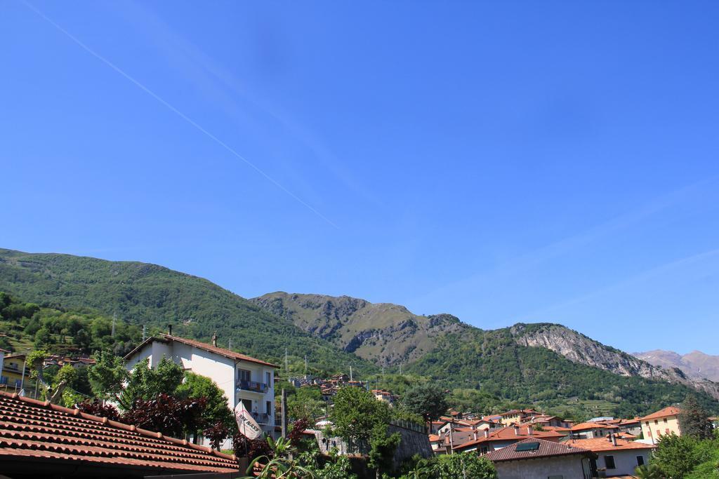 Veranda Beach Apartment Pianello Del Lario Habitación foto
